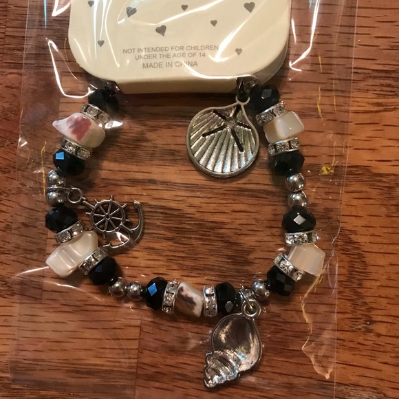 🏝NWT Summer Stretchy Seashell Bracelet (Black)🏝 - Picture 13 of 13